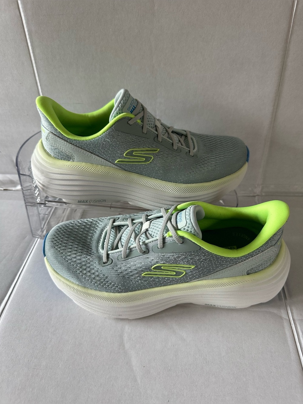Skechers Max Cushioning Endeavour Women # 5.5 Sage Blue 129479 Athletic Sneaker